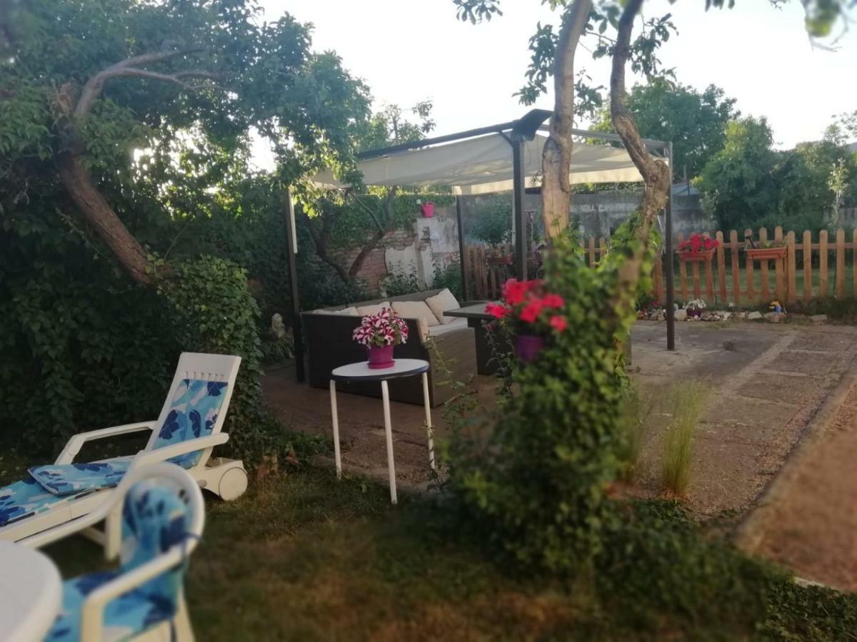 Villa Boleta A 5 Minutos De Leon, Casa Con Jardin San Andrés del Rabanedo Esterno foto
